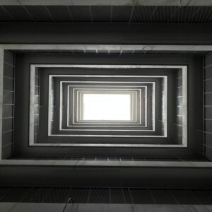 Kabelnetten balustrades in portiek - Mesh Solutions